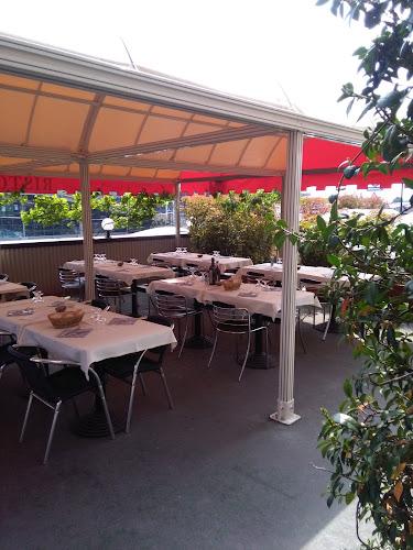 Tavoli all'aperto del Fontanile